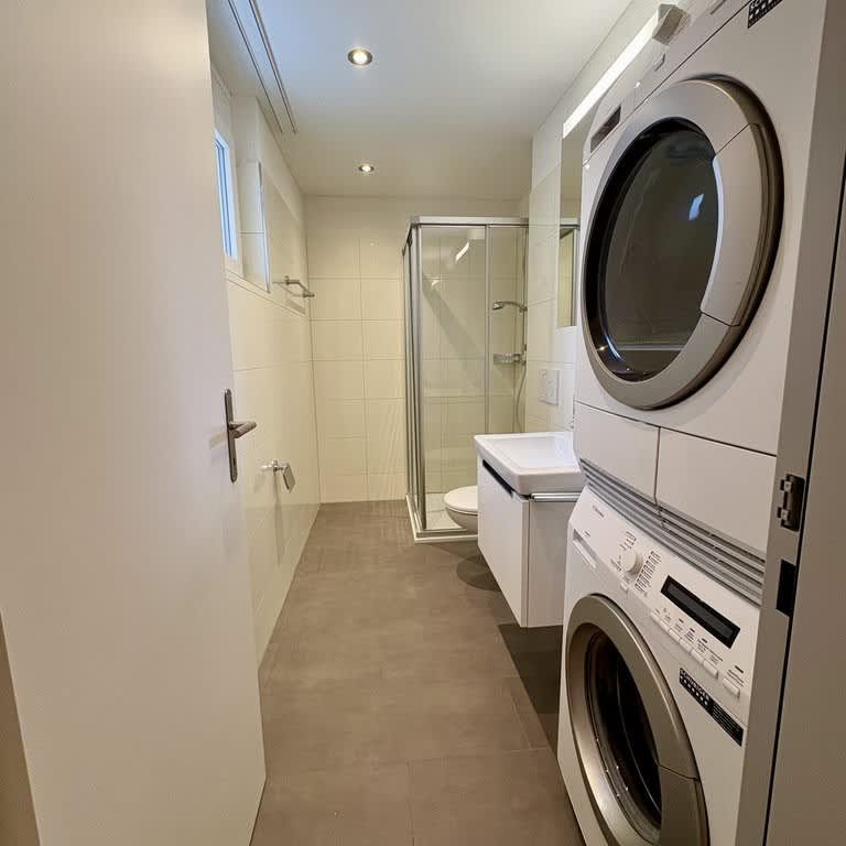 3.5 Zimmer, 95 m², 2. Stock - Photo 1