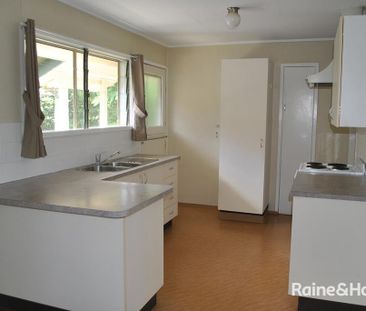 Character, Comfort & Convenience - Welcome to 58 Kynance St - Photo 2