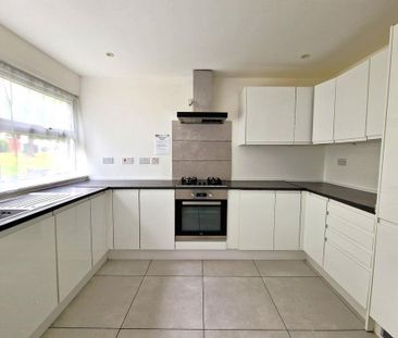 House share to rent - Photo 3
