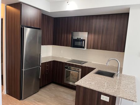 For Lease - 101 Erskine Avenue Unit# 421, Toronto, Ontario - Photo 3