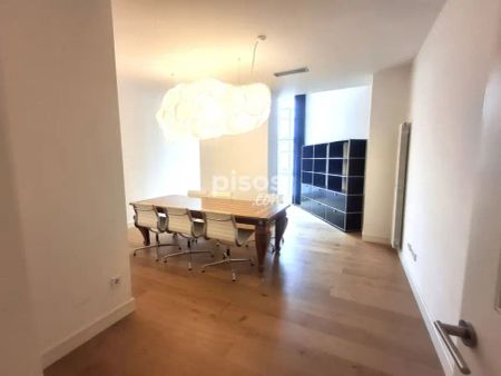 Piso en alquiler en Calle de Marina Escobar - Foto 3