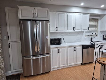 For Lease - 64 Wilmont Court, Brampton, Ontario - Photo 4