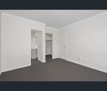 45 Cherokee Parade, Clyde, Vic 3978 - Photo 2