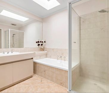 Modern Two Bedroom Unit - Photo 5