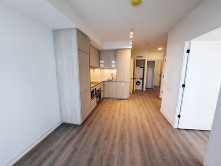 For Lease - 8 Interchange Way Unit# 915, Vaughan, Ontario - Photo 3