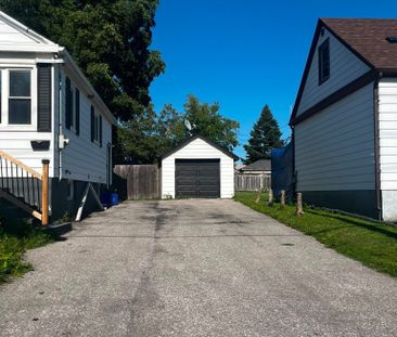 For Lease - 373 Drew Street, Oshawa, Ontario - Photo 5