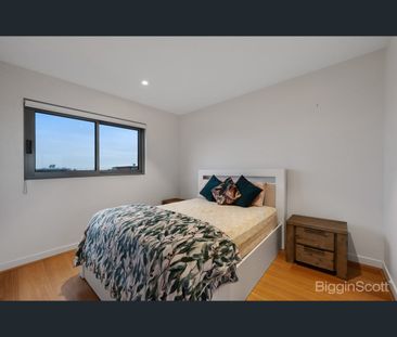 105/8 Horizon Dr, Maribyrnong, Vic 3032 - Photo 5
