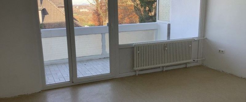 Burgaltendorf: Helle 2-Zimmer-Wohnung mit Balkon, renoviert - Photo 1