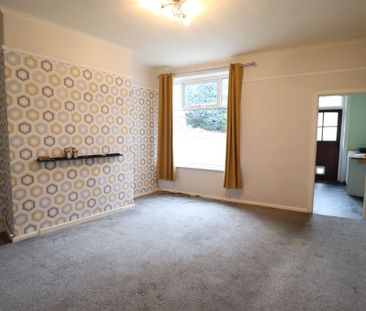2 Bedroom Mid Terraced House To Rent - Photo 2