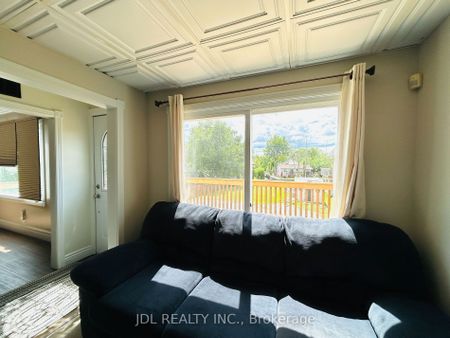 For Lease - 11 Red Robin Road Unit# Upper, Georgina, Ontario - Photo 3