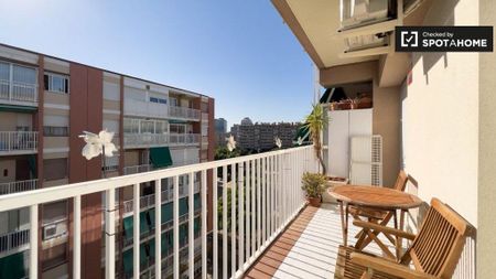 4 room luxury Flat for rent in L'Hospitalet de Llobregat, Spain - Photo 5