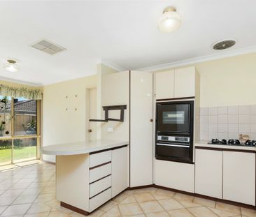 LIGHT AND BRIGHT 2 BED VILLA ! - Photo 5