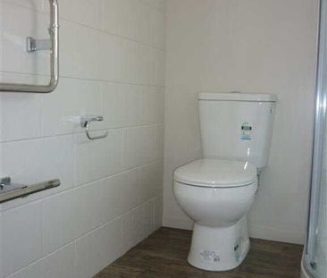 Cosy, two bedroom unit. - Photo 3