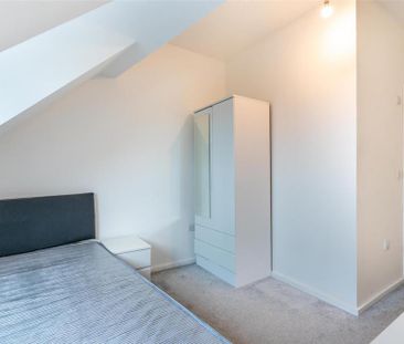 3 bedroom apartment to rent - Photo 6