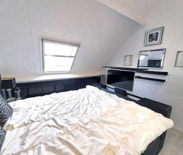 TE HUUR: Gemeubeld dakappartement met 2 slaapkamers te Heusden! - Foto 6