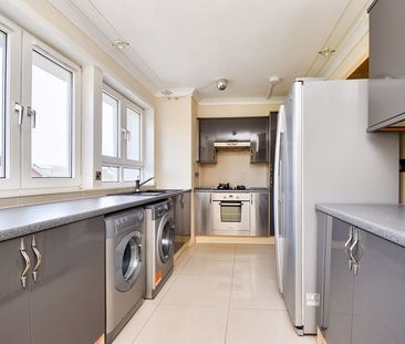 Findlay Street, Kilsyth - Photo 1