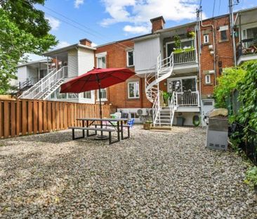 3 Beds 2 Baths Apartment - Photo 1