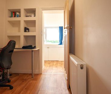 3 bedroom semi-detached house to rent - Photo 6