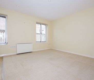 Lombard Street, Abingdon - Photo 2