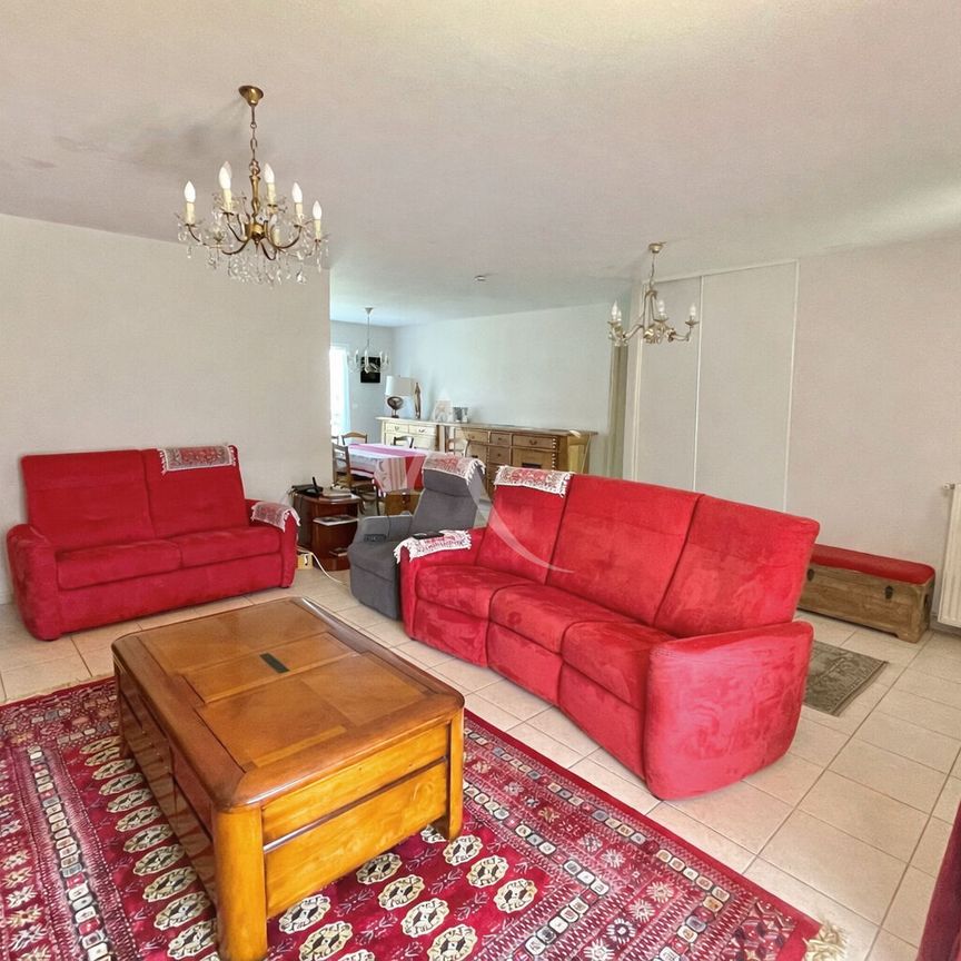 Location Maison 5 pièces 127m² - Photo 1