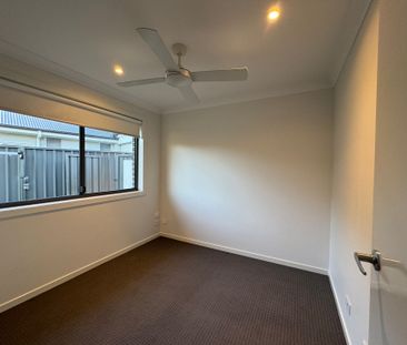 Low Maintenance 2 bedroom Unit - Photo 3