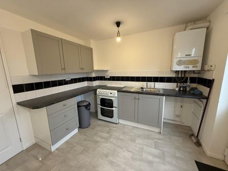 2 bedroom terraced house to rent - Photo 5