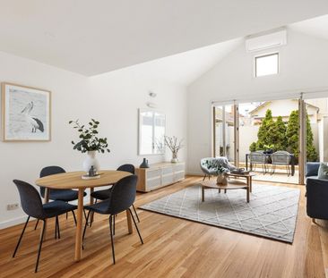 18 Cambridge Street, Port Melbourne VIC 3207 - Townhouse For Rent |... - Photo 2