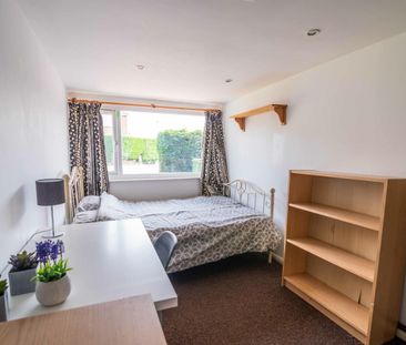 40, Crossways - Photo 6