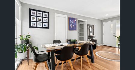 Modern Family Living with Space and Style - Photo 4