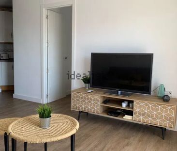 Alquiler de piso en Calle Hermanos Álvarez Quintero, 1 - Photo 2