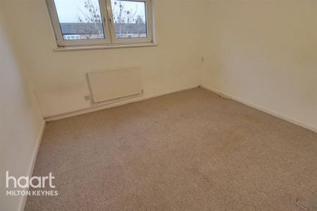 4 bedroom semi-detached house to rent - Photo 3