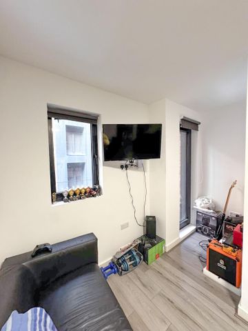 Studio to rent - Photo 2