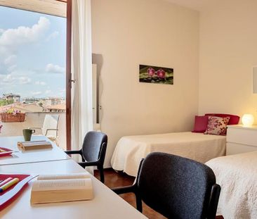 Via del Ponte alle Mosse, Florence, Tuscany 50144 - Photo 5