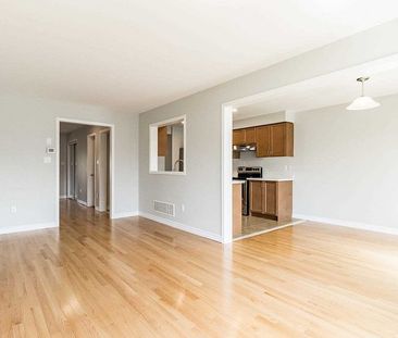 For Lease - 90 Delport Close, Brampton, Ontario - Photo 2