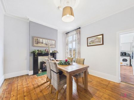 3 bedroom semi-detached house to rent - Photo 2