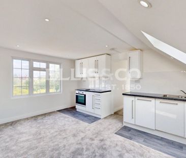 Thorn Close, UB5, Northolt - Photo 6