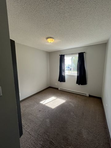 AURORA APARTMENTS - 104 - Photo 3
