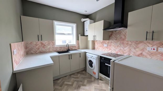 Langsett Road, Hillsborough, Sheffield - Photo 1