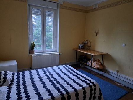 Location Appartement 4 pièces 89m² - Photo 3