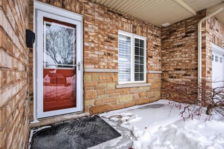 For Lease - 26 Manitoulin Trail, Hamilton, Ontario - Photo 3