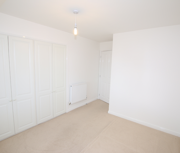 2 Bedroom Detached Apartment in Bromley - Photo 5