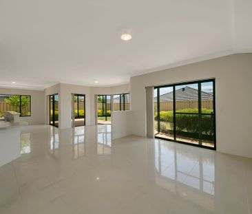 Look No Further&comma; the Perfect Family Home&excl;&excl; - Photo 5