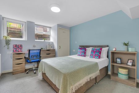 32 BRUDENELL AVENUE Leeds - LS6 1HD - Photo 5