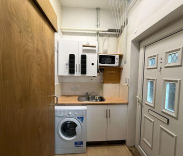 Studio to rent - Photo 6