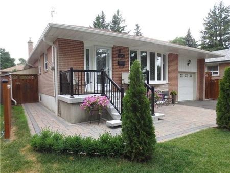 For Lease - 12 Pagoda Place Unit# Upper, Toronto, Ontario - Photo 4