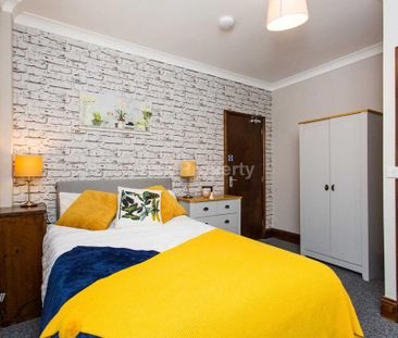 1 bedroom in a house share to rent - Photo 1