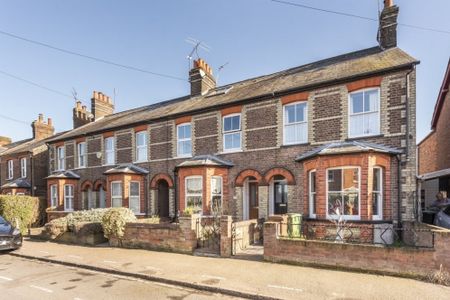 3 bedroom terraced house to rent - Photo 2