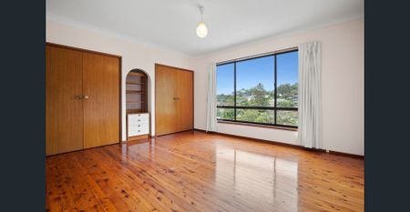 Spacious & Elevated Family Home - Photo 2