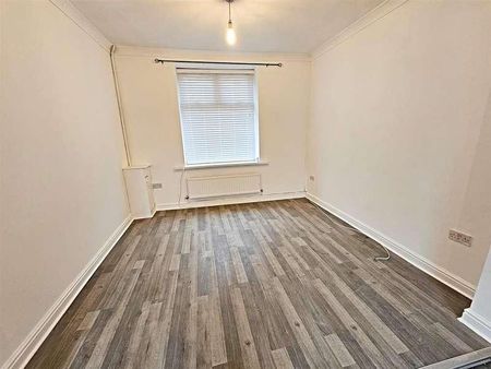 Augustus Street, Ynysybwl, CF37 - Photo 4