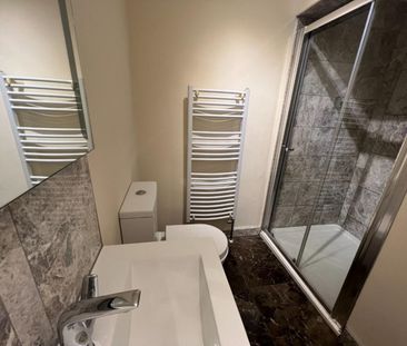 3 bedroom House To Let - Photo 3